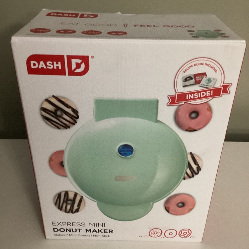 Dash express mini donut maker